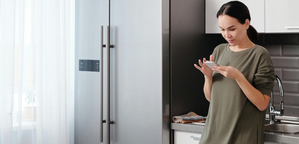 Frigo americain dans la cuisine